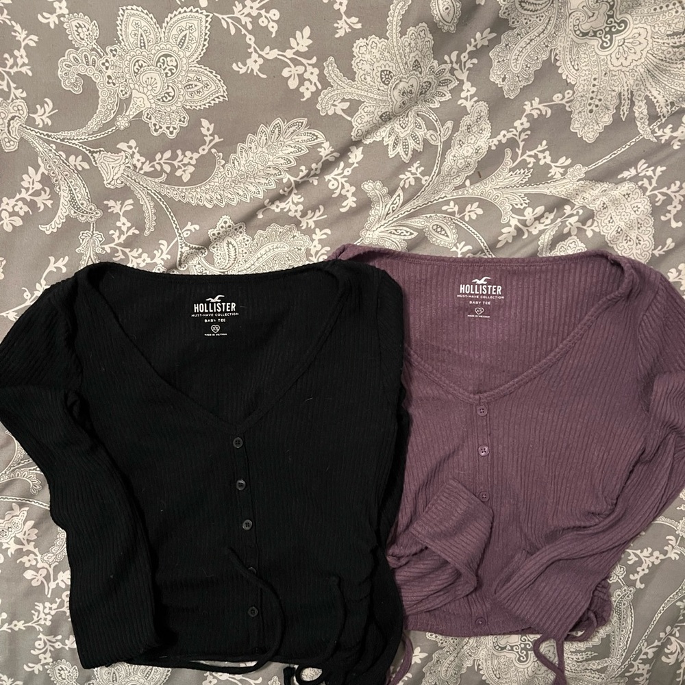 Hollister XS Ribbed Black & Purple Baby Tee Long Sleeves.